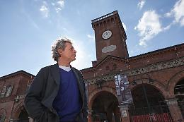 La Scuola Holden travolta dalle critiche: CGIL denuncia risanamento “sulle spalle dei lavoratori autonomi”