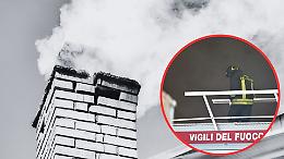 Incendio partito dalla canna fumaria rischia di mandare in cenere un’intera palazzina a San Sebastiano da Po