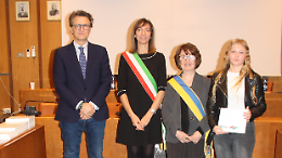 San Mauro consegna la Costituzione ai neo-diciottenni 2007: un invito a costruire la società del futuro (FOTO)