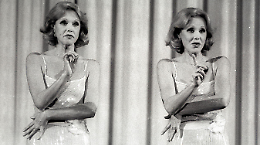 Addio alle gemelle Kessler, ultime icone di un’epoca che l’Italia non ha mai dimenticato