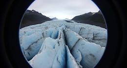 Ghiacciai in crisi e boschi fragili: l’allarme dagli scrittori di montagna