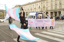 “Indivisibili”: il grido politico della marcia trans di Torino
