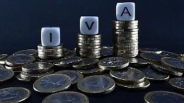 Frode all’IVA da 90 milioni: sequestri per 19 milioni, arresti e obblighi di dimora