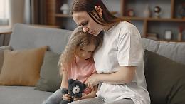 Cuneo, condannato il “padre padrone” che vietava ai vicini di salutare moglie e figlia