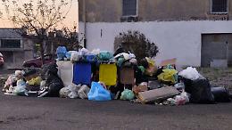 Rifiuti e campane della raccolta strapiene: a Borgaro nuovo confronto in Consiglio