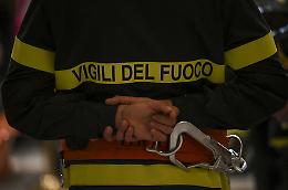 Cade in casa e non riesce più a rialzarsi: dramma sfiorato nella notte