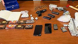 Armi e droga nascoste nelle cantine: tre arresti dopo mesi di indagini