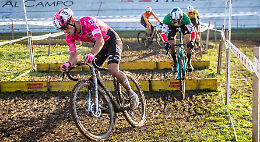 San Francesco al Campo capitale del ciclocross internazionale tra fango e brividi