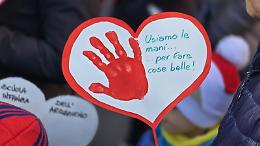 A Nole “Passi in Rosso”: il paese cammina insieme contro la violenza sulle donne