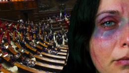 Nel giorno simbolo contro la violenza, la Camera approva all’unanimità il reato di femminicidio