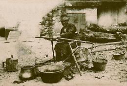 I calderai del Canavese: storia, voce e mestiere dei “magnin” che giravano l’Italia