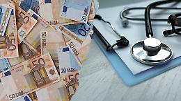 Sanità pubblica allo sfascio mentre il privato dilaga: cittadini costretti a pagare