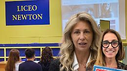 Liceo Newton, Anna Frank e Ubertini, il piano regionale agita Chivasso, Leinì e Caluso. Tensione alle stelle con docenti e Comuni