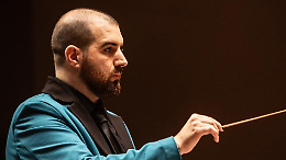 “Love, Death and Noise: il viaggio sonoro di Alberto Cipolla tra ombre, luce e umanità”