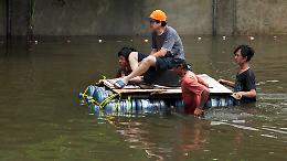 Malacca affoga: tre Paesi travolti, centinaia di morti e soccorsi allo stremo