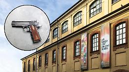 Paura alla Piazza dei Mestieri, 15enne estrae una pistola a scuola, ma era un giocattolo