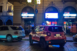 Fiamme durante lo spettacolo di Anastasia: paura al Teatro Alfieri, pubblico evacuato