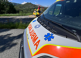 Travolge un ciclista e fugge: pensionata fermata e denunciata. E' di Pont Canavese