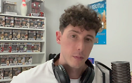 Shade si sfoga sui social dopo l’esclusione da Sanremo 2026: «Mi sa che il problema è proprio averlo, il cervello. Scherzo»