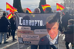Madrid esplode: la piazza del PP grida “Dimisión” mentre Ábalos finisce in cella