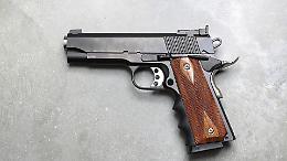 Il gioielliere che sparò ai rapinatori torna in aula e ribalta l’accusa: “Ho agito per proteggere la mia famiglia”