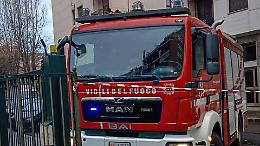 Fuga di gas in via Poggio, evacuato un intero palazzo: vigili del fuoco a lavoro