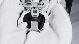 La neonata non era in braccio alla mamma, ma nell’ovetto: allora cosa è andato storto sulla A5 nella notte di Volpiano?