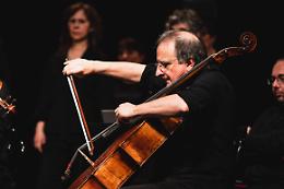 A Pinerolo arriva “Greenaway World”, il viaggio sonoro degli Architorti nell’immaginario visionario del regista britannico