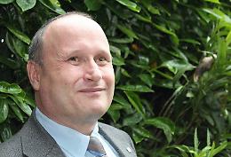 “Lei è cieco? Allora copi questa lettera”. Il concorso Asl finisce nel grottesco per un cittadino di Settimo Torinese