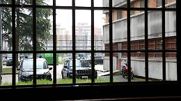 Carcere di Torino, un’altra aggressione e un agente finisce in ospedale: trenta episodi in un anno e la tensione ormai fuori controllo