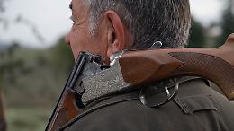 La caccia finisce nel sangue: ferito da un colpo d&rsquo;arma da fuoco nel Torinese