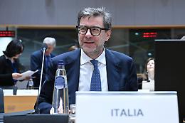 Pensioni, la manovra cambia all&rsquo;ultimo minuto: uscita dal lavoro ancora pi&ugrave; lontana