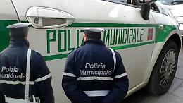 Scritte contro i vigili del nuovo presidio: Mirafiori Sud riparte tra vandalismi e tensione