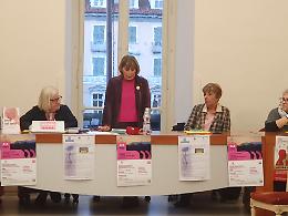 Sentinelle contro la violenza: le operatrici del benessere diventano presidio di ascolto a Ivrea