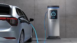 Auto elettriche troppo poche, mercato fermo e target irraggiungibili: l&rsquo;Europa corre verso il muro della CO₂