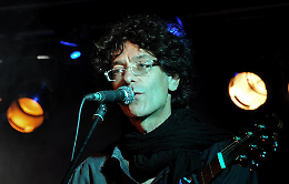 Libri, lettori e resistenza della carta