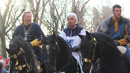 La Befana del Vigile torna in piazza: festa, cavalli e solidariet&agrave; nel cuore di Ivrea