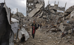 Gaza: l'inferno. Fogne collassate, ospedali a met&agrave; e aiuti bloccati nonostante il cessate il fuoco