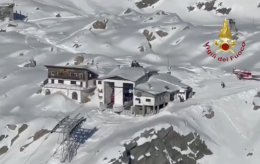 Incidente alla funivia del Monte Moro: cento persone bloccate a 2.800 metri