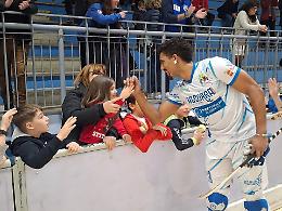 Coro razzista a Novara durante un incontro di hockey a rotelle: daspo per un anno all'ultr&agrave; del Lodi