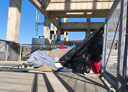 Barriera di Milano, parco pubblico occupato. La denuncia: "Ora basta!"