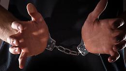 Ivrea, paura in stazione: giovane armato di coltello fermato e arrestato dalla Polfer