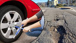 Emergenza buche a Gassino Torinese: &ldquo;Ho quasi perso una ruota. Far&ograve; denuncia&rdquo;