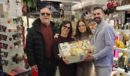 Un Natale da Vetrina: Leini premia le vetrine pi&ugrave; creative