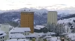 Sequestrata la Torre Rossa di Sestriere, l&rsquo;hotel simbolo chiude all&rsquo;improvviso per problemi di sicurezza