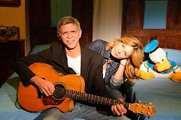 Benvenuti a casa Morandi: ricordi, musica e ironia di una famiglia sotto i riflettori