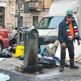 Altro che rilancio urbano, a Barriera di Milano i giardini pubblici affondano nel degrado