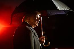 Trump minaccia l&rsquo;Iran, Teheran parla di guerra: repressione, sanzioni e rischio intervento militare