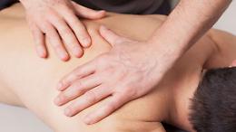 Osteopata condannato a 20 anni: violenze su pazienti e minori durante le sedute