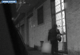 Rapisce di un 17enne dopo una lite in discoteca: arrestato a Torino il 49enne che si era reso irreperibile